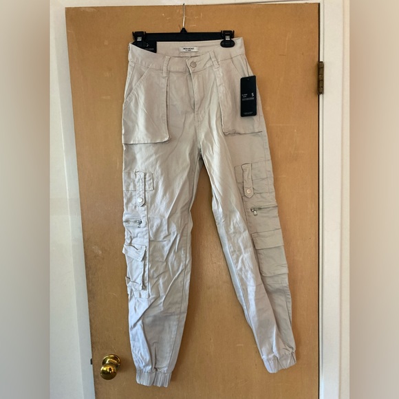 American Bazi Pants - NWT American Bazi Ivory Cargo Joggers